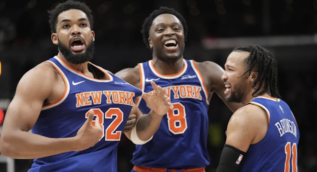 Knicks Clinch Playoff Spot Despite Loss to Clippers
